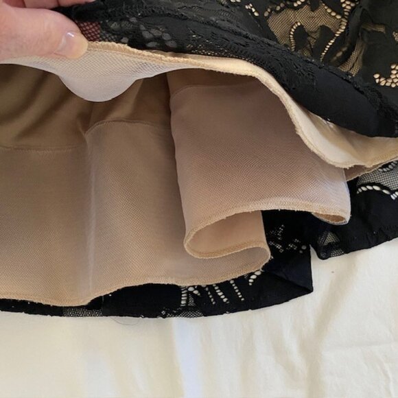 MARCIANO Joss Black Lace 2-Pc Cropped Top and Skirt XS - Picture 14 of 16